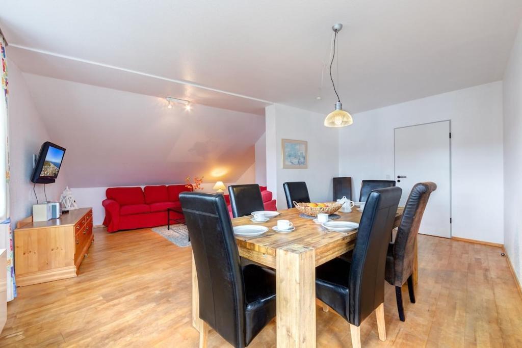 Grosse Schoene 3 Zimmer Ferienwohnung - 100 Qm - In Strandnaehe Fuer 6 Personen!! Ostseebad Heringsdorf Exterior foto